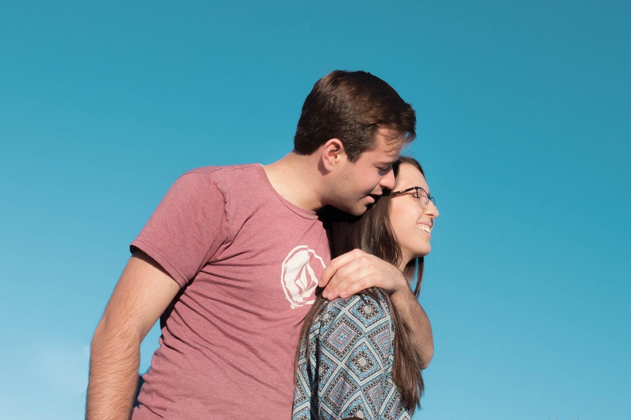 Frases para provocar o crush: 15 sugestões ousadas que funcionam de verdade